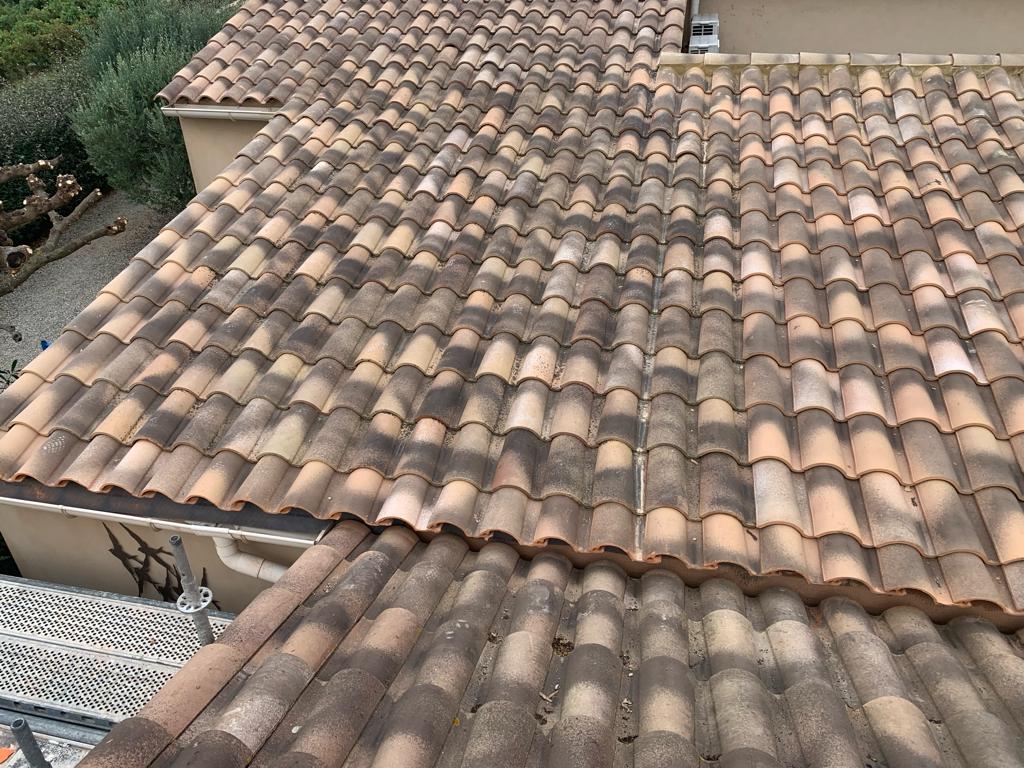 Photo de l'intégralité d'une toiture rénovée